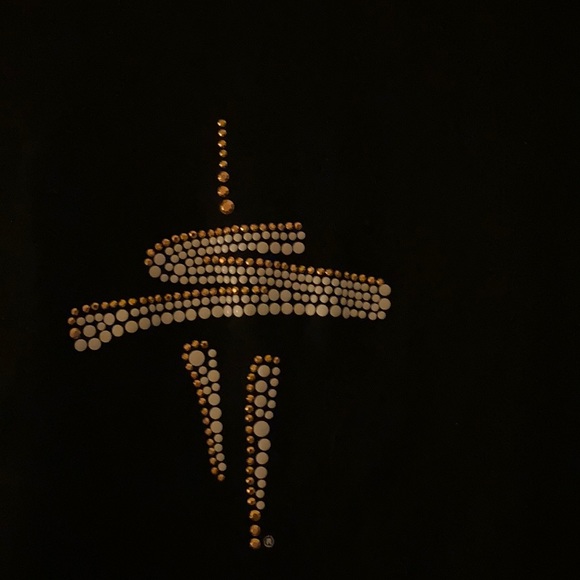 Seattle WA Space Needle 3/4 length sleeved Tee. 💕 - Picture 3 of 10